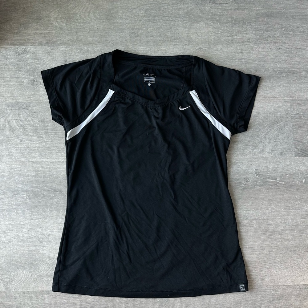 Nike Women's Black Dri-FIT Athletic Top with White Accents Y2K Tennis Top